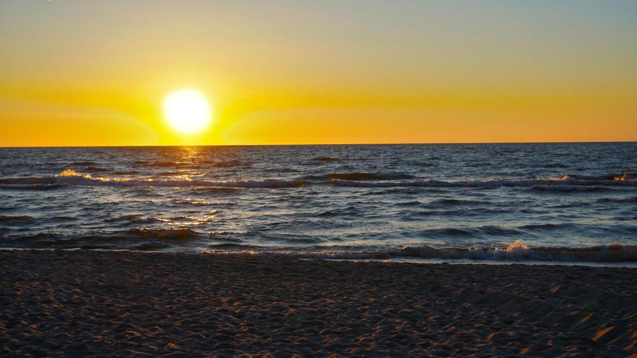 Apartamenty Kolobrzeskie - Baltic - Z Garazem Kolobrzeg Bagian luar foto